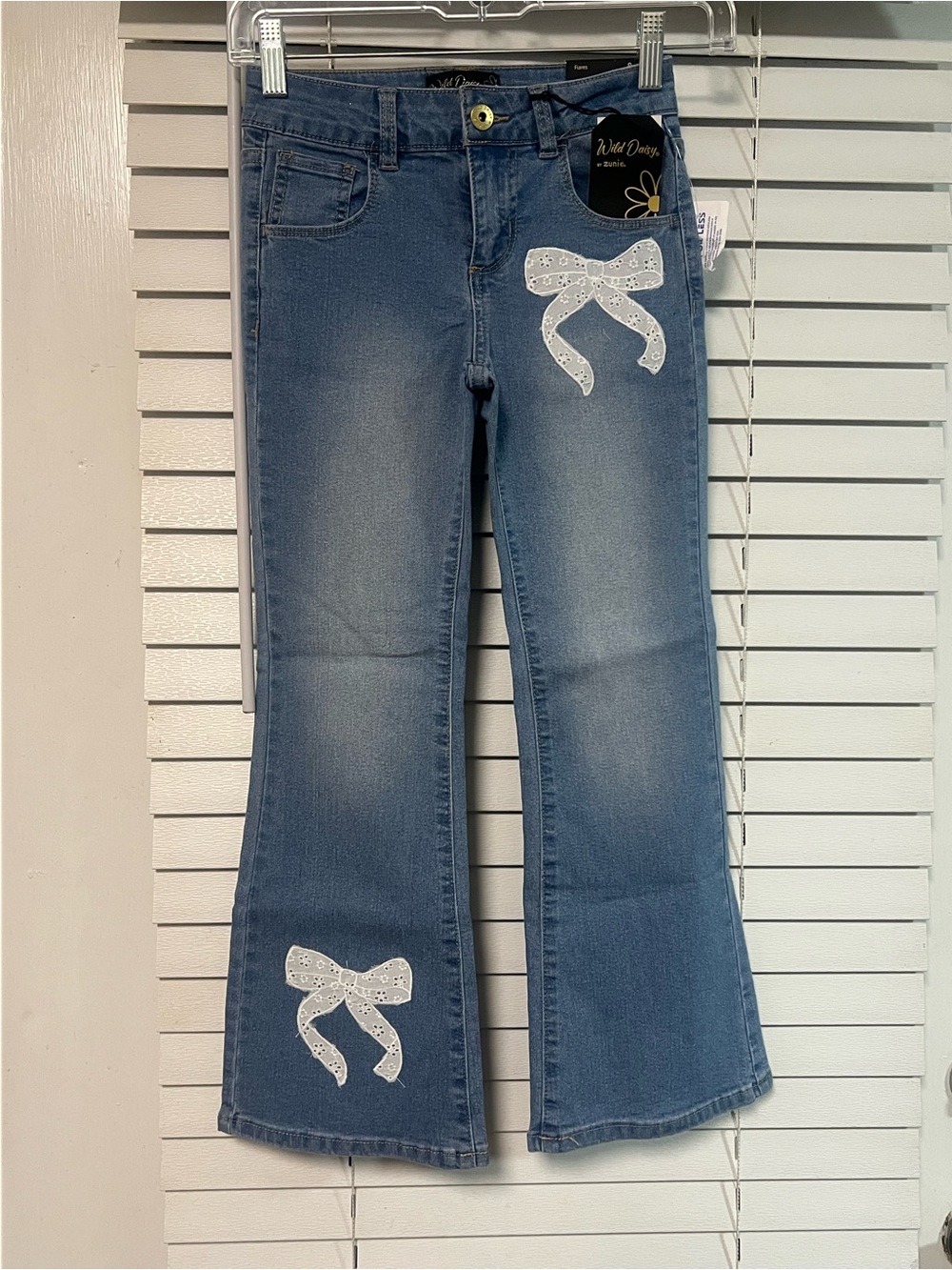 Girls' Medium Blue Bow Embroidered Flare Jeans